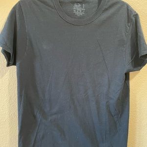 Fruit of the Loom T shirt, size Medium